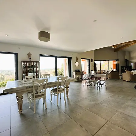 Azur Climatisee Pour 6 Personnes Avec Piscine Et Belle Vue A Les Maures Villa *