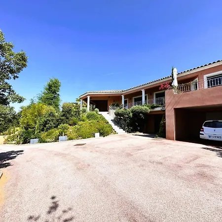 Azur Climatisee Pour 6 Personnes Avec Piscine Et Belle Vue A Les Maures Villa *